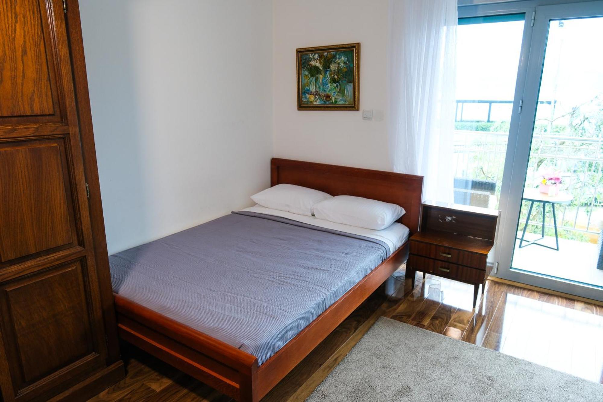 Qumi Apartments Τίβατ Εξωτερικό φωτογραφία