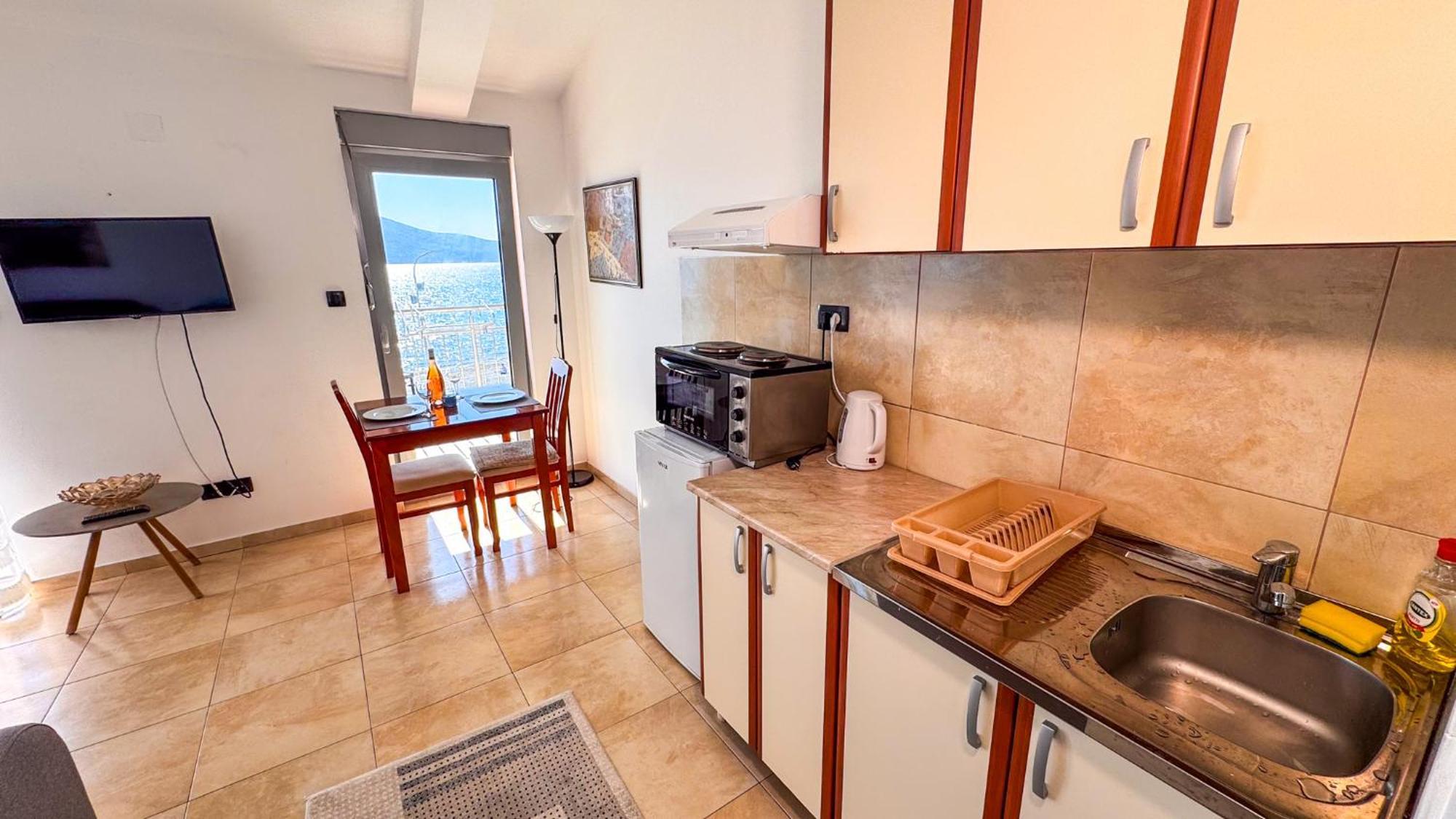 Qumi Apartments Τίβατ Εξωτερικό φωτογραφία